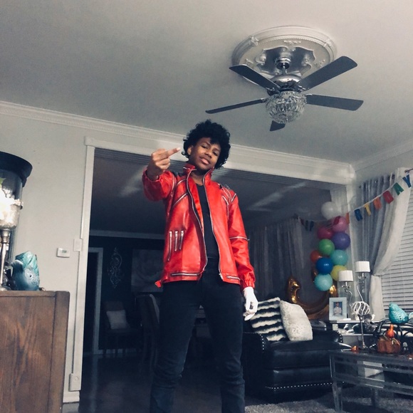 Meet your Posher, House - Picture 1 of 1